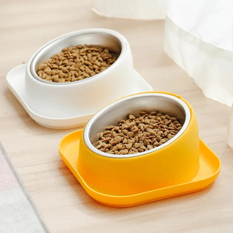 Ergonomic Non-Slip Pet Bowl for Cats and Dogs – Sustainable Plastic Design with 45° Incline